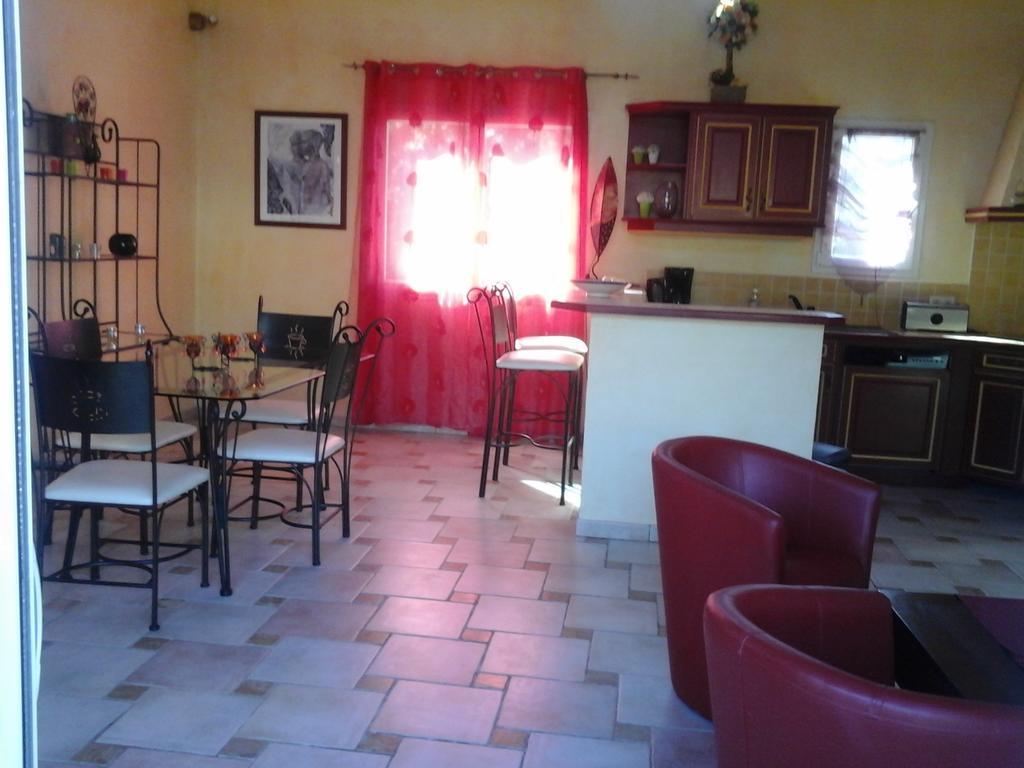 Mas Des Lys Hotel Roquebrune-sur-Argens Kamer foto