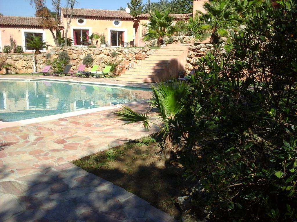 Mas Des Lys Hotel Roquebrune-sur-Argens Buitenkant foto