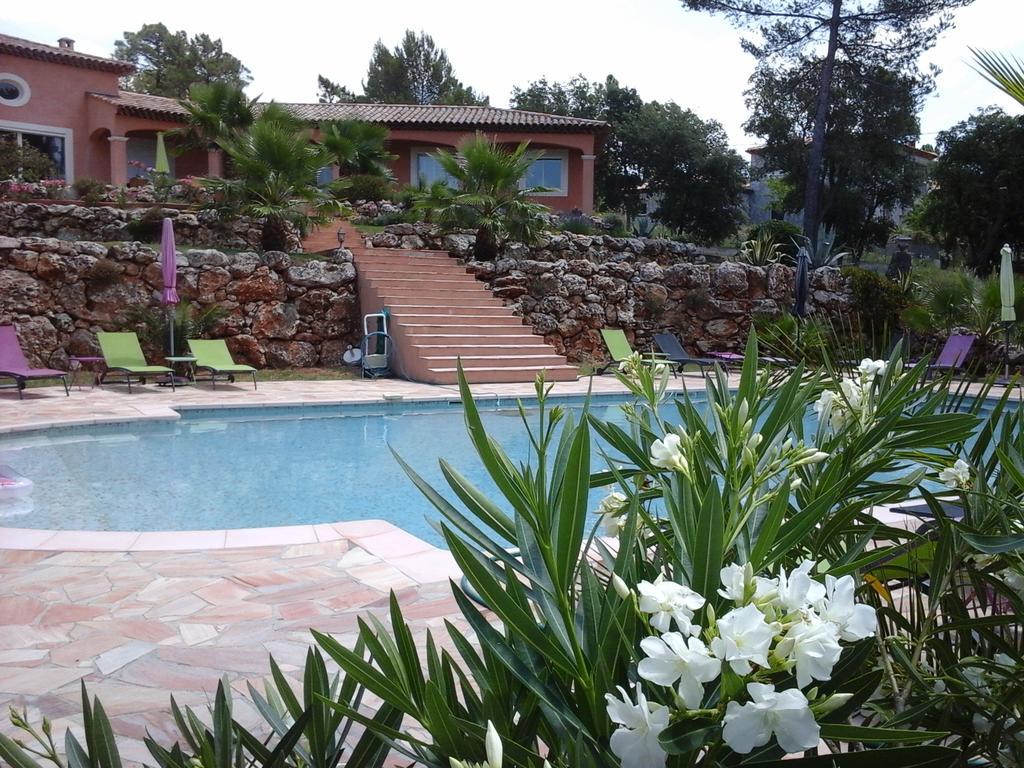 Mas Des Lys Hotel Roquebrune-sur-Argens Buitenkant foto